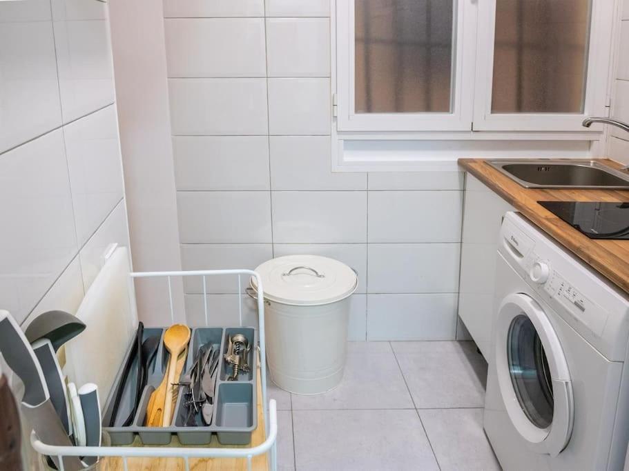 Apartamento A 2 Minutos De Lavapies, Madrid Apartment Luaran gambar