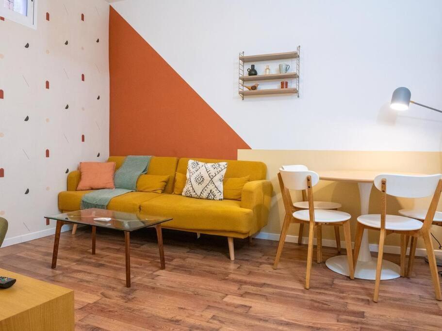 Apartamento A 2 Minutos De Lavapies, Madrid Apartment Luaran gambar