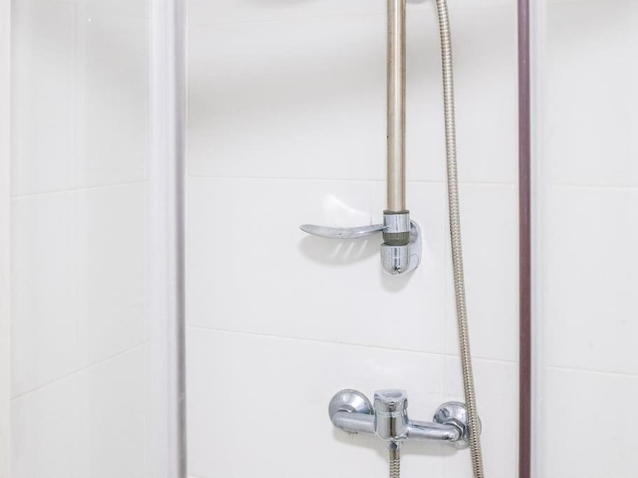 Apartamento A 2 Minutos De Lavapies, Madrid Apartment Luaran gambar