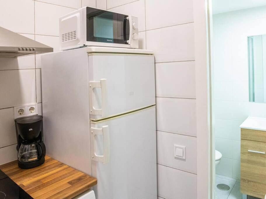 Apartamento A 2 Minutos De Lavapies, Madrid Apartment Luaran gambar