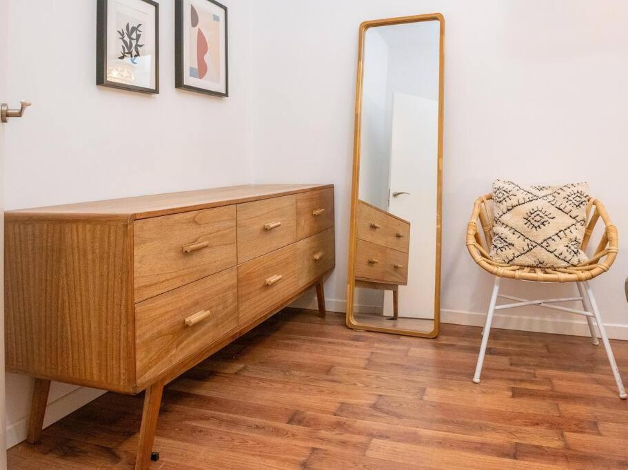 Apartamento A 2 Minutos De Lavapies, Madrid Apartment Luaran gambar